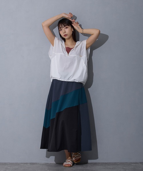 NICOLE white（ニコルホワイト）の「切り替え配色スカート（スカート・レディース・ブラック/チャコール/ネイビー・FREE）」の7枚目の写真