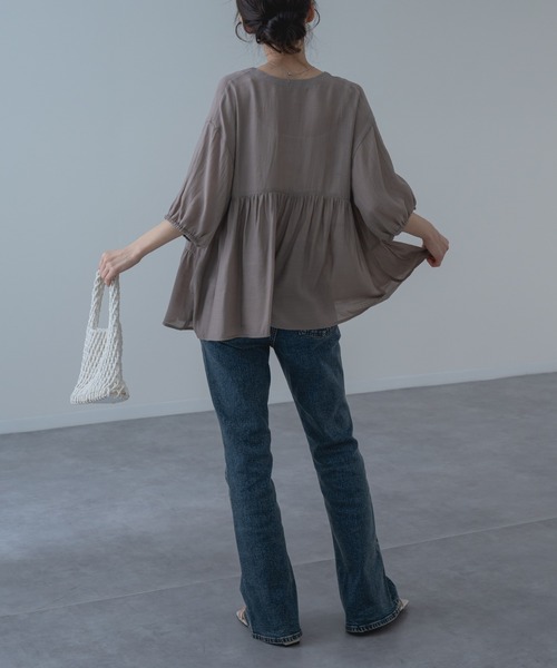 refinedworks（リファインドワークス）の「【refinedworks】大人可愛い ギャザーブラウス（シャツ/ブラウス・レディース・ブラウン/グリーン/アイボリー・FREE）」の16枚目の写真