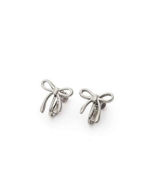 colleca la（コレカラ）の「[stainless]ステンレス・リボンイヤリング〈金属アレルギー対応〉（イヤリング・レディース・ゴールド/シルバー・FREE）」の7枚目の写真