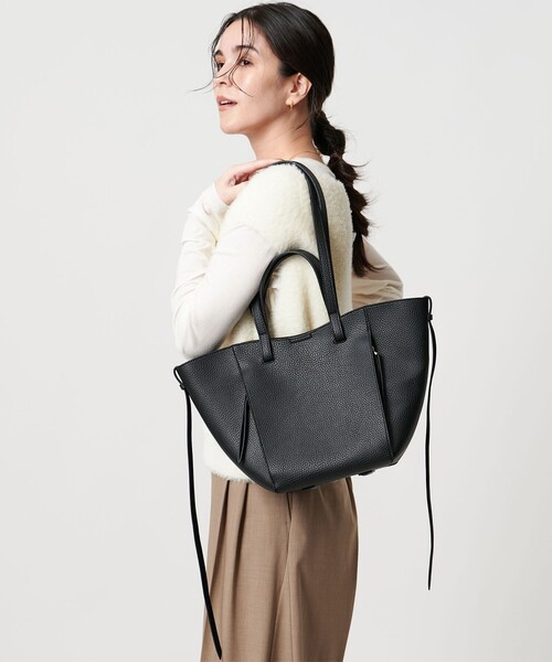 BEAUTY&YOUTH UNITED ARROWS(ビューティーアンドユースユナイテッドアローズ)の「ジップポケット 2ハンドル トートバッグ -2WAY-(トートバッグ・レディース・モカ/ブラック・FREE)」の5枚目の写真