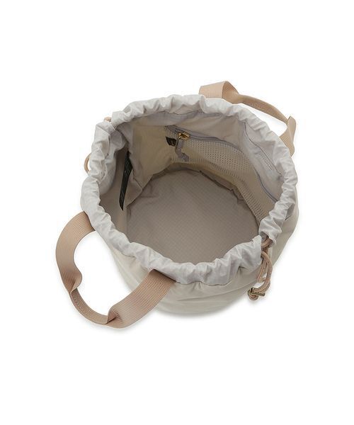 SNIDEL(スナイデル)の「【GREGORY】スクイーズバッグ(ハンドバッグ・レディース・ライトベージュ・F)」の17枚目の写真