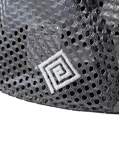 ELDORESO（エルドレッソ）の「Timothy Cap / ティモシーキャップ（キャップ・メンズ・ブラック×ホワイト/グリーン/ブラック×グレー/ブルー・MEDIUM/SMALL）」の9枚目の写真