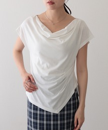 ドレープ サイドギャザー ニュアンス ヘム Tシャツ