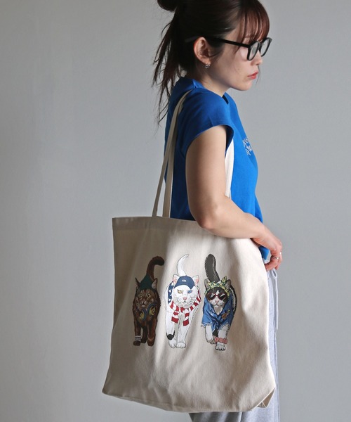 COURO（コウロ）の「アニマルプリントキャンバストートバッグ（トートバッグ・レディース・アイボリー系1/アイボリー系・FREE）」の2枚目の写真