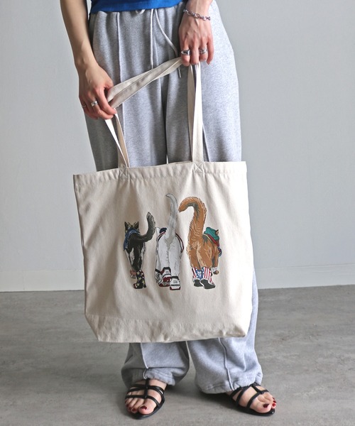 COURO（コウロ）の「アニマルプリントキャンバストートバッグ（トートバッグ・レディース・アイボリー系1/アイボリー系・FREE）」の4枚目の写真
