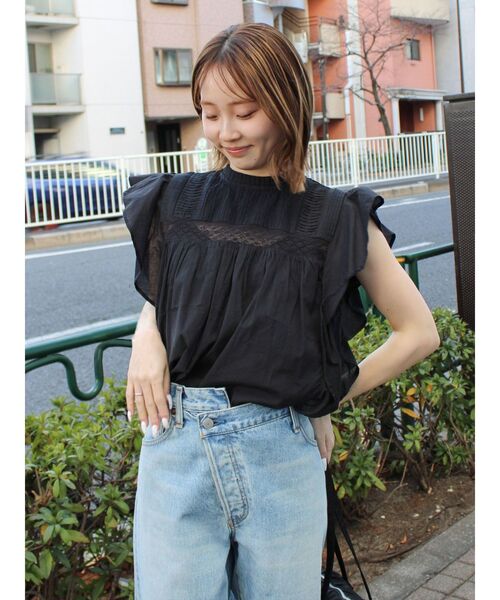 Ungrid（アングリッド）の「コットンノースリフリルブラウス（シャツ/ブラウス・レディース・ダークオレンジ/オフホワイト/ブラック・FREE）」の13枚目の写真