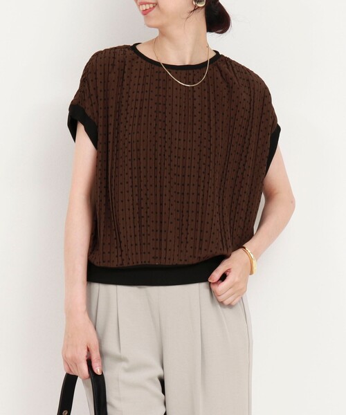 MICO COULIER(ミコクリエ)の「シアーマンスドットプリーツブラウス(シャツ/ブラウス・レディース・ブラック系その他/ブラウン系その他・38)」の2枚目の写真