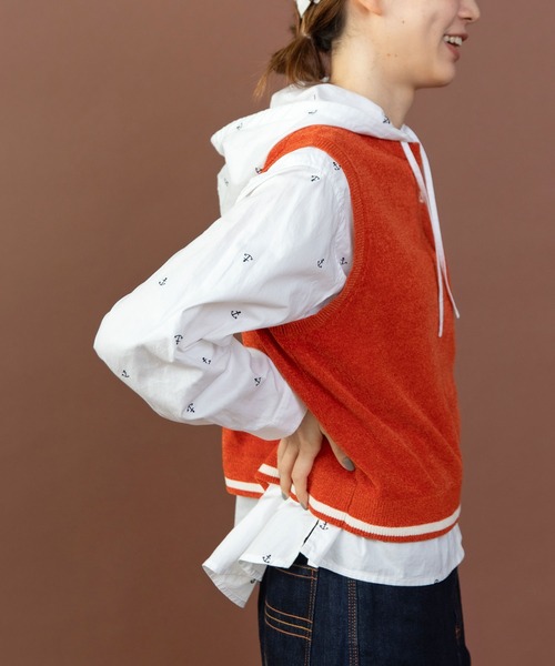 PAR ICI（パーリッシィ）の「emma チェーン刺繍 カレッジベスト（ベスト・レディース・オレンジ/カーキ/ネイビー・FREE）」の15枚目の写真