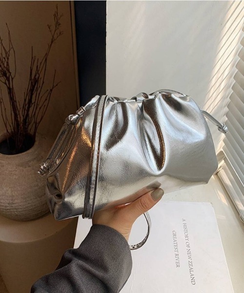セール】ころんと可愛い巾着ミニショルダーバッグ（ショルダーバッグ