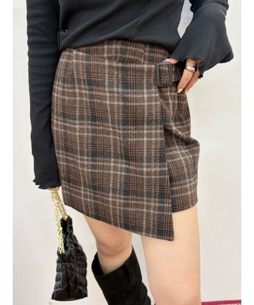 EVRIS（エヴリス）の「ラップチェックミニスカート【セットアップ着用可能】（スカート・レディース・ブラウン/グレー・SMALL/MEDIUM）」の19枚目の写真