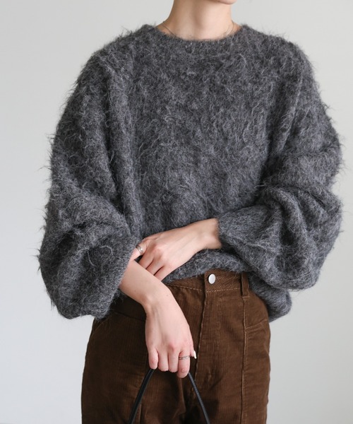 select MOCA(セレクトモカ)の「ボリュームシャギークルーネックニット(ニット/セーター・レディース・ネイビー/ブラウン/チャコールグレー・FREE)」の1枚目の写真