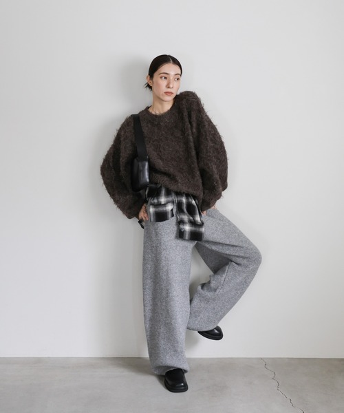 select MOCA(セレクトモカ)の「ボリュームシャギークルーネックニット(ニット/セーター・レディース・ネイビー/ブラウン/チャコールグレー・FREE)」の18枚目の写真