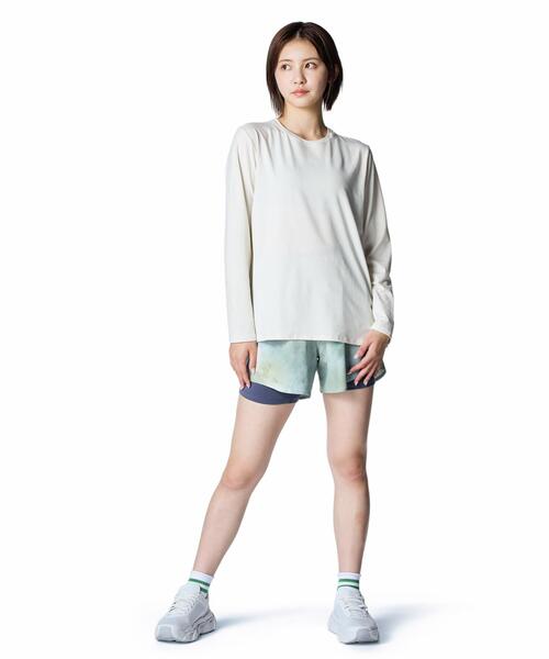 UNDER ARMOUR(アンダーアーマー)の「UAソフト ロングスリーブ Tシャツ(トレーニング/レディース)(Tシャツ/カットソー・レディース・ベージュ・XL/L/M/S)」の2枚目の写真