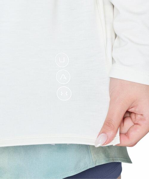 UNDER ARMOUR(アンダーアーマー)の「UAソフト ロングスリーブ Tシャツ(トレーニング/レディース)(Tシャツ/カットソー・レディース・ベージュ・XL/L/M/S)」の3枚目の写真