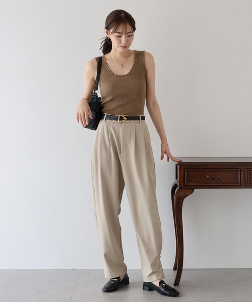 BLUEEAST(ブルーイースト)の「フリルリブニットタンクトップ(タンクトップ・レディース・ブラウン/ブラック/チャコールグレー・MEDIUM)」の10枚目の写真