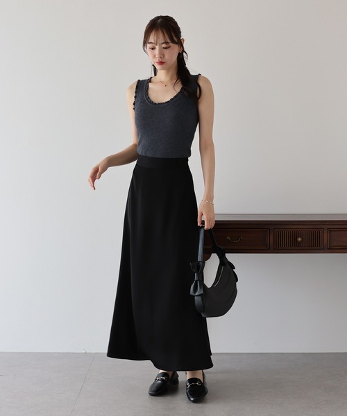 BLUEEAST(ブルーイースト)の「フリルリブニットタンクトップ(タンクトップ・レディース・ブラウン/ブラック/チャコールグレー・MEDIUM)」の15枚目の写真