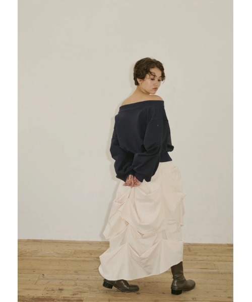 NOTREemor（ノートルエモア）の「elan drape skirt（スカート・レディース・チャコールグレー/ベージュ・FREE）」の4枚目の写真