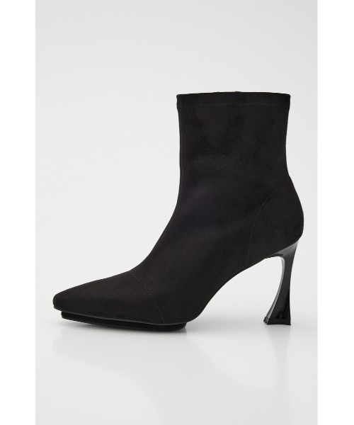 rienda（リエンダ）の「スリムトゥフィットショートブーツ  靴（ブーツ・レディース・アイボリー/ブラック・SMALL/MEDIUM/LARGE）」の10枚目の写真