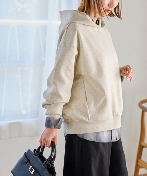 JOURNAL STANDARD relume（ジャーナルスタンダード　レリューム）の「CTダンボールフーディープルオーバー（パーカー・レディース・ブラウン/アイボリー/グレー・FREE）」の16枚目の写真