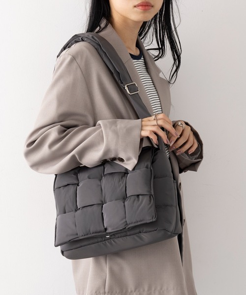 SETUP7(セットアップセブン)の「【SETUP7】e.e.p.編み込みショルダー SNBD(ショルダーバッグ・レディース・ブラック/カーキ/チャコールグレー/オフホワイト・FREE)」の21枚目の写真