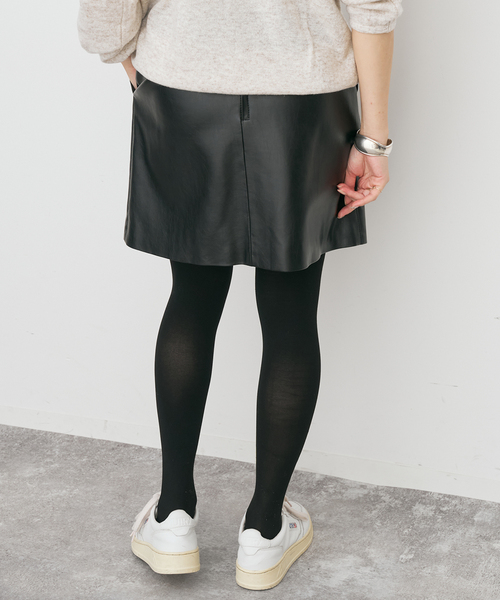Spick & Span(スピックアンドスパン)の「フェイクレザーミニスカート(スカート・レディース・ブラック・38/36)」の3枚目の写真