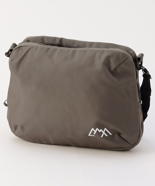 CMF OUTDOOR GARMENT(シーエムエフアウトドアガーメント)の「CMF OUTDOOR GARMENT/シーエムエフ アウトドアガーメント SACHOSH COMBO(ショルダーバッグ・メンズ・ブラック/ベージュ・ONE SIZE)」の1枚目の写真