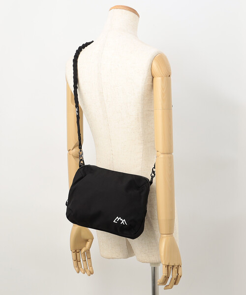 CMF OUTDOOR GARMENT(シーエムエフアウトドアガーメント)の「CMF OUTDOOR GARMENT/シーエムエフ アウトドアガーメント SACHOSH COMBO(ショルダーバッグ・メンズ・ブラック/ベージュ・ONE SIZE)」の11枚目の写真