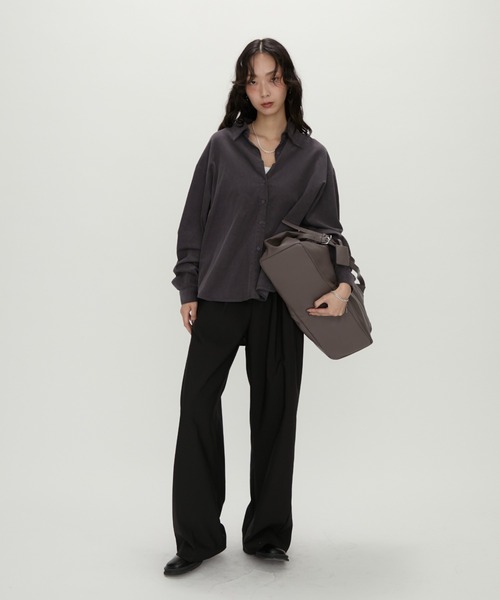 NUJOH(ヌゾ)の「Airy Flow Loose Shirt / エアリーフロウ ルーズシャツ(シャツ/ブラウス・レディース・ベージュ/チャコールグレー/アッシュブラウン・FREE)」の15枚目の写真