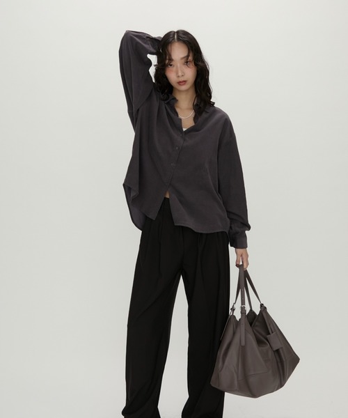 NUJOH(ヌゾ)の「Airy Flow Loose Shirt / エアリーフロウ ルーズシャツ(シャツ/ブラウス・レディース・ベージュ/チャコールグレー/アッシュブラウン・FREE)」の19枚目の写真