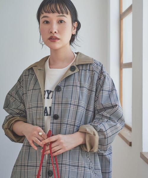 URBAN RESEARCH DOORS（アーバンリサーチドアーズ）の「リバーシブルステンカラーコート（ステンカラーコート・レディース・ベージュ/ネイビー・MEDIUM）」の14枚目の写真