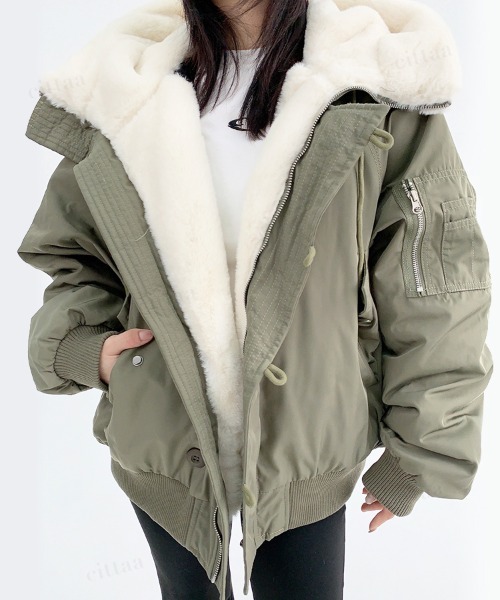 Dalfwin（ダールフィン）の「韓国ファッション N3Bボアフード付きコートブルゾン（ブルゾン・レディース・ブラック/オフホワイト/アーミー・FREE）」の7枚目の写真