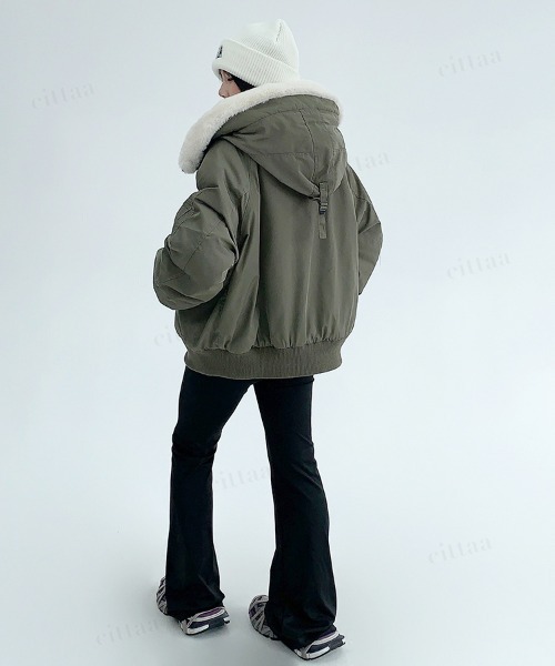 Dalfwin（ダールフィン）の「韓国ファッション N3Bボアフード付きコートブルゾン（ブルゾン・レディース・ブラック/オフホワイト/アーミー・FREE）」の9枚目の写真
