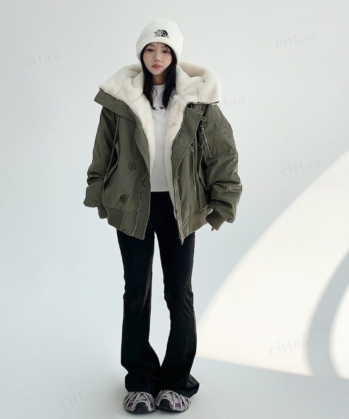 Dalfwin（ダールフィン）の「韓国ファッション N3Bボアフード付きコートブルゾン（ブルゾン・レディース・ブラック/オフホワイト/アーミー・FREE）」の10枚目の写真