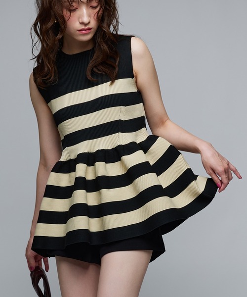 Narcissus(ナルシス)の「【PICCIN】ノースリペプラムニット/ボーダー 《動画あり》(ニット/セーター・レディース・ホワイト/ベージュ・FREE)」の2枚目の写真