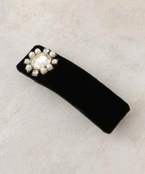 OPAQUE.CLIP（オペークドットクリップ）の「ビジュー付きベロアバレッタ（その他ヘアアクセサリー・レディース・ブラック系/ブラウン系その他2/ブラック・00）」の2枚目の写真