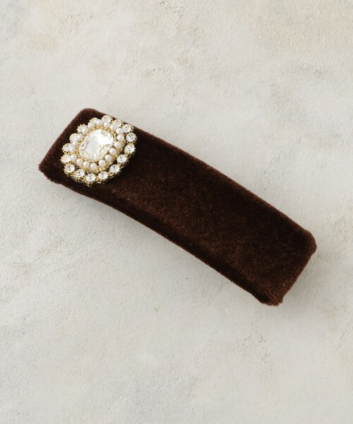 OPAQUE.CLIP（オペークドットクリップ）の「ビジュー付きベロアバレッタ（その他ヘアアクセサリー・レディース・ブラック系/ブラウン系その他2/ブラック・00）」の3枚目の写真