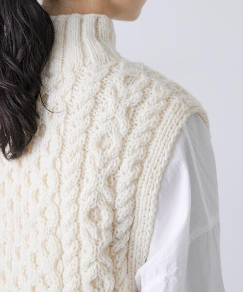 【タグ付新品】かぐれ　ペルータートルショートベスト　アイボリー ペルータートルショートベスト（ニット/セーター）｜かぐれ（カグレ