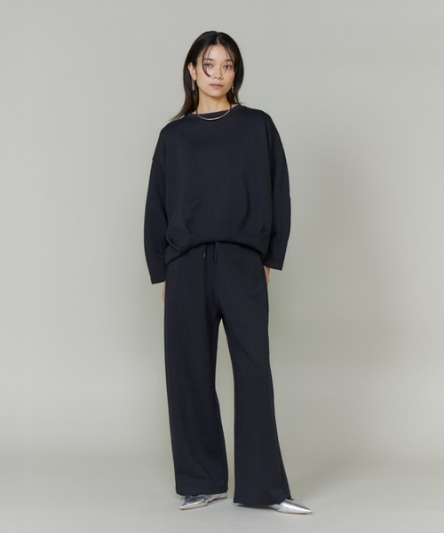 INED（イネド）の「フロントタック裏毛プルオーバー《YVON》【セットアップ対応】（Tシャツ/カットソー・レディース・チャコールグレー/ネイビー・9号）」の3枚目の写真