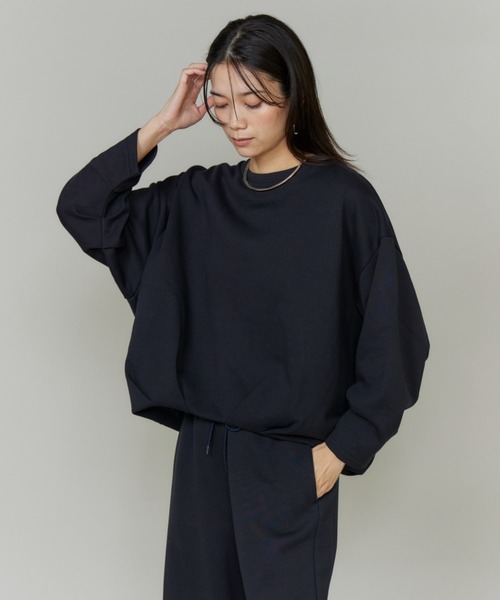 INED（イネド）の「フロントタック裏毛プルオーバー《YVON》【セットアップ対応】（Tシャツ/カットソー・レディース・チャコールグレー/ネイビー・9号）」の9枚目の写真