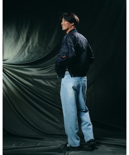 #Re:room（リルーム）の「ヴィンテージウォッシュドワイドデニムパンツ（デニムパンツ・メンズ・ブルー・SMALL/LARGE/MEDIUM）」の12枚目の写真