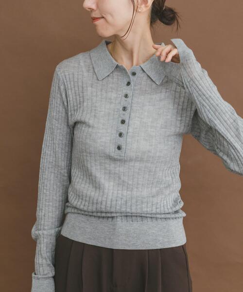 ITEMS URBANRESEARCH（アイテムズ アーバンリサーチ）の「シアーリブポロニット（ニット/セーター・レディース・パープル/グレー/カーキ・FREE）」の2枚目の写真