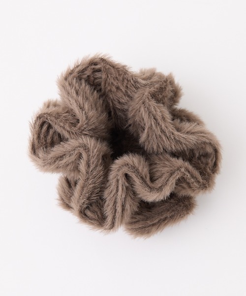 one after another NICE CLAUP（ワンアフターアナザーナイスクラップ）の「シュシュセットトップス（Tシャツ/カットソー・レディース・ブラウン/ブラック/アイボリー・FREE）」の5枚目の写真