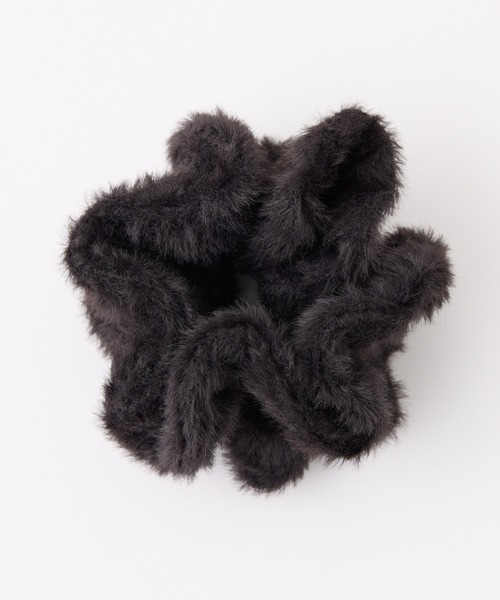 one after another NICE CLAUP（ワンアフターアナザーナイスクラップ）の「シュシュセットトップス（Tシャツ/カットソー・レディース・ブラウン/ブラック/アイボリー・FREE）」の7枚目の写真