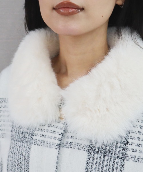 CECIL McBEE(セシルマクビー)の「チェック柄ファー襟ジップニットカーディガン(カーディガン/ボレロ・レディース・ベージュ/ホワイト・MEDIUM)」の12枚目の写真