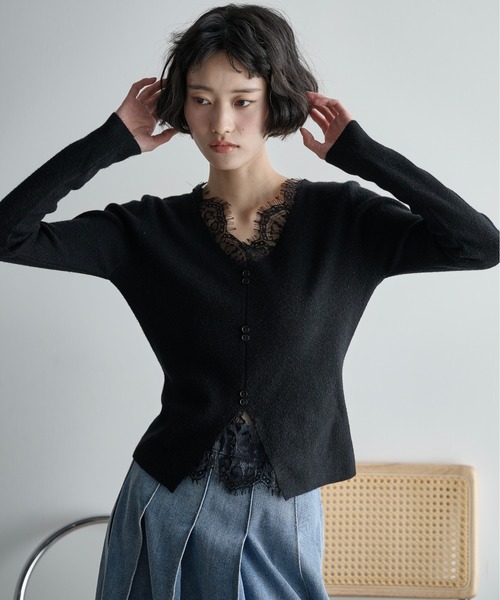 THE YOn（ザヨン）の「レースレイヤードVネックリブニット（ニット/セーター・レディース・ブラック/アイボリー/チャコールグレー/ピンク・FREE）」の19枚目の写真