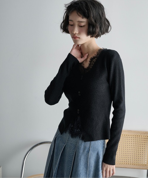 THE YOn（ザヨン）の「レースレイヤードVネックリブニット（ニット/セーター・レディース・ブラック/アイボリー/チャコールグレー/ピンク・FREE）」の21枚目の写真