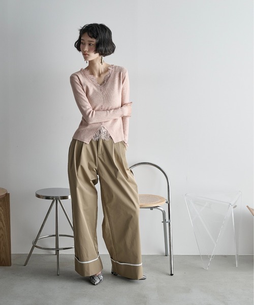 THE YOn（ザヨン）の「レースレイヤードVネックリブニット（ニット/セーター・レディース・ブラック/アイボリー/チャコールグレー/ピンク・FREE）」の15枚目の写真