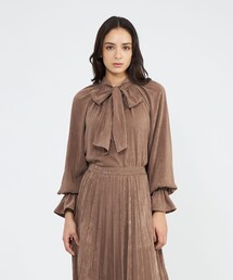 EPOCA（エポカ）の「フィブリルサテン ボウタイブラウス（シャツ/ブラウス）」