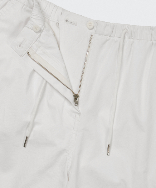 MUSINSA STANDARD WOMAN（ムシンサスタンダードウーマン）の「ウィメンズコットンパラシュートカーゴパンツ[ホワイト]（スウェットパンツ・レディース・その他・26/28/22/30/24）」の4枚目の写真