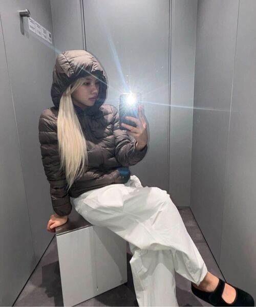 MUSINSA STANDARD WOMAN（ムシンサスタンダードウーマン）の「ウィメンズコットンパラシュートカーゴパンツ[ホワイト]（スウェットパンツ・レディース・その他・26/28/22/30/24）」の2枚目の写真